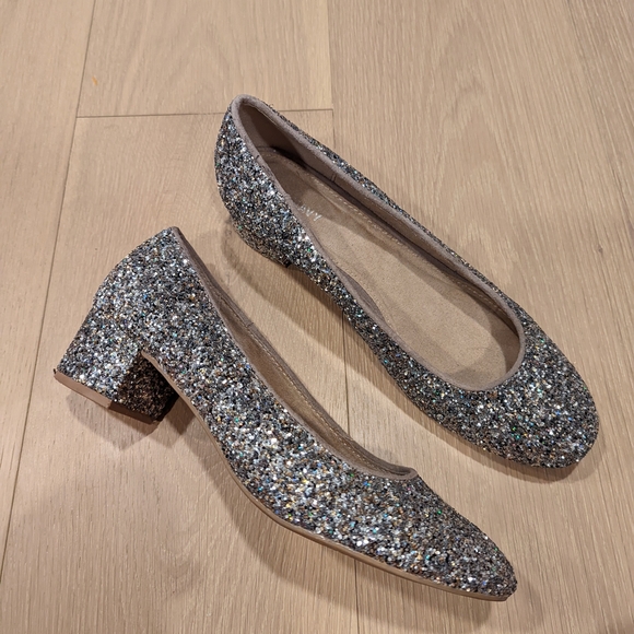 Glitter Block Heel Pumps - Picture 9 of 11